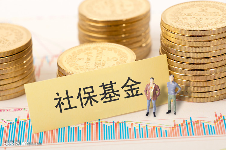 美联储维持联邦基金利率不变 点阵图预示明年或降息